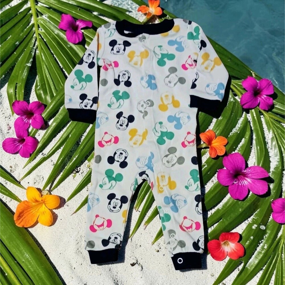 Disney Baby Mickey Mouse One-Piece Romper Sleeper 0-3M White Multicolor Snaps